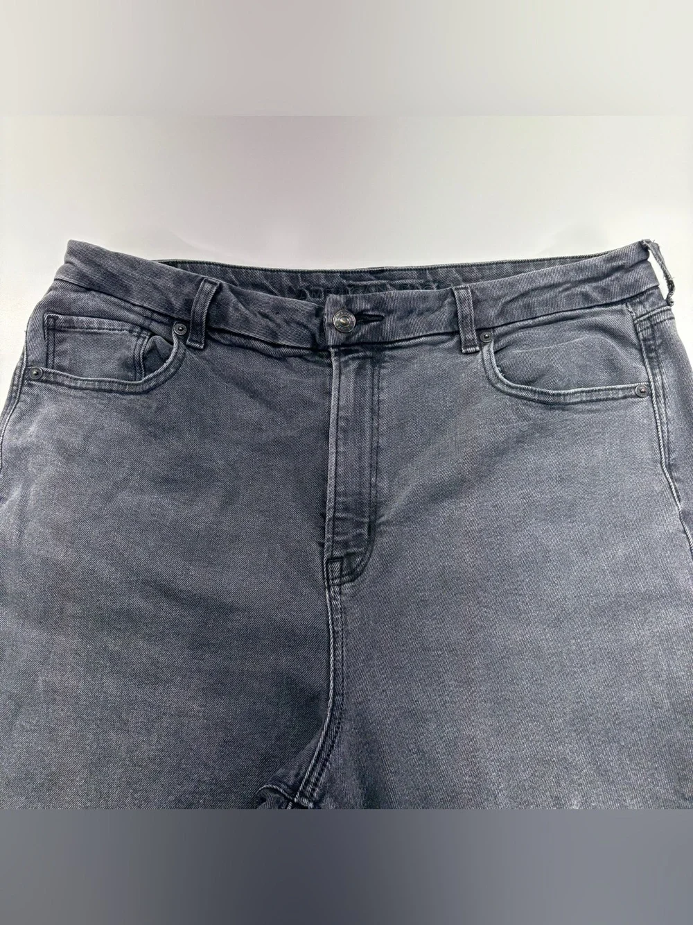 American Eagle Curvy Mom Jeans 16 Short Black Distressed Ripped Y2K Grunge